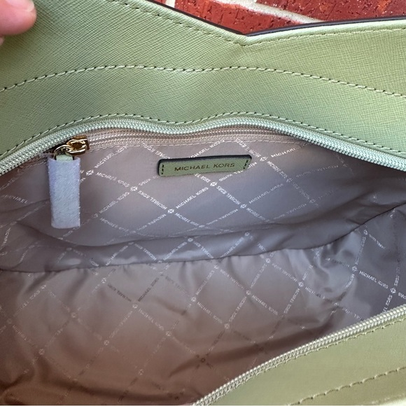 Michael Kors Tote bag and wallet - Picture 7 of 10